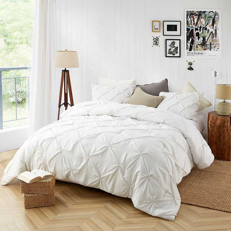 Farmhouse White Pin Tuck Twin Xl Dorm Comforter