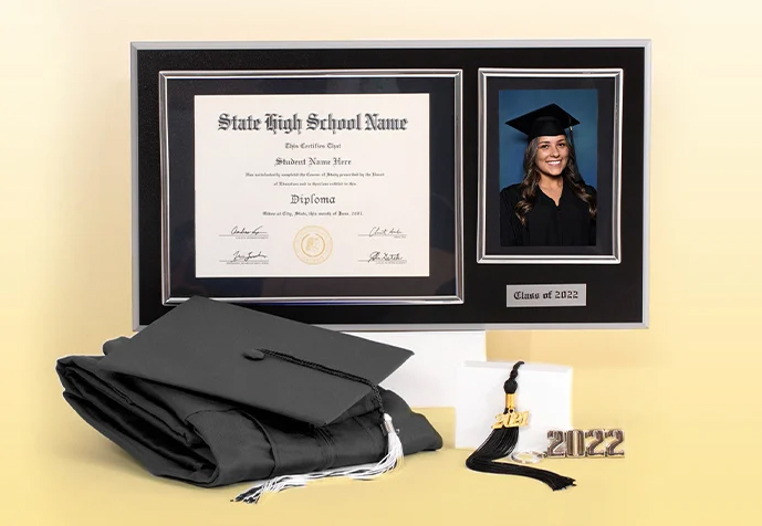 Moreno Valley High School Class Rings Yearbooks And Graduation Balfour Moreno Valley High School Graduation 2022